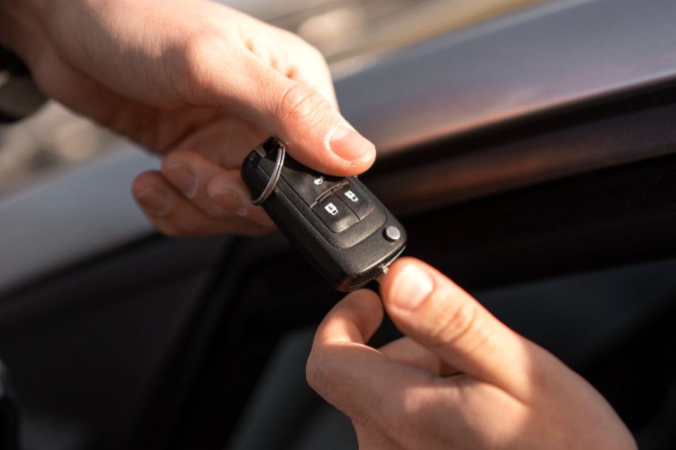 Car key programming service for transponder and smart keys in Charlotte NC